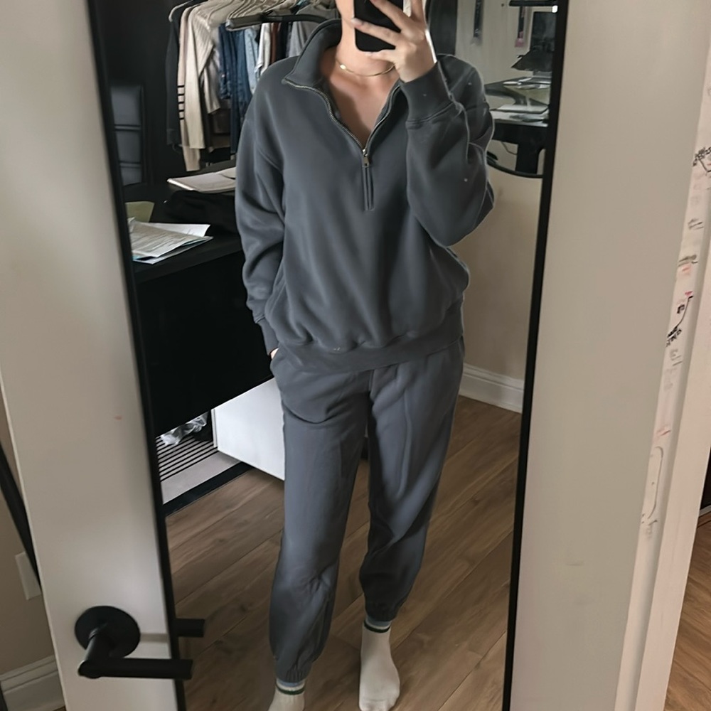 A&F LOUNGE SET